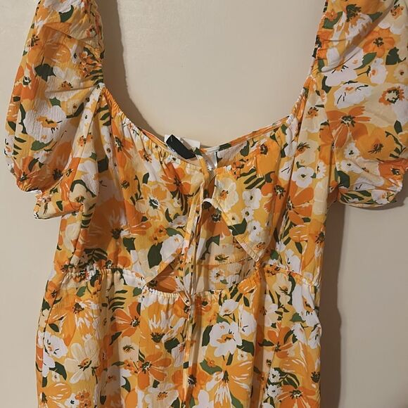 H&M orange yellow floral PUFF-SLEEVED DRESS XL NWT - Picture 2 of 5